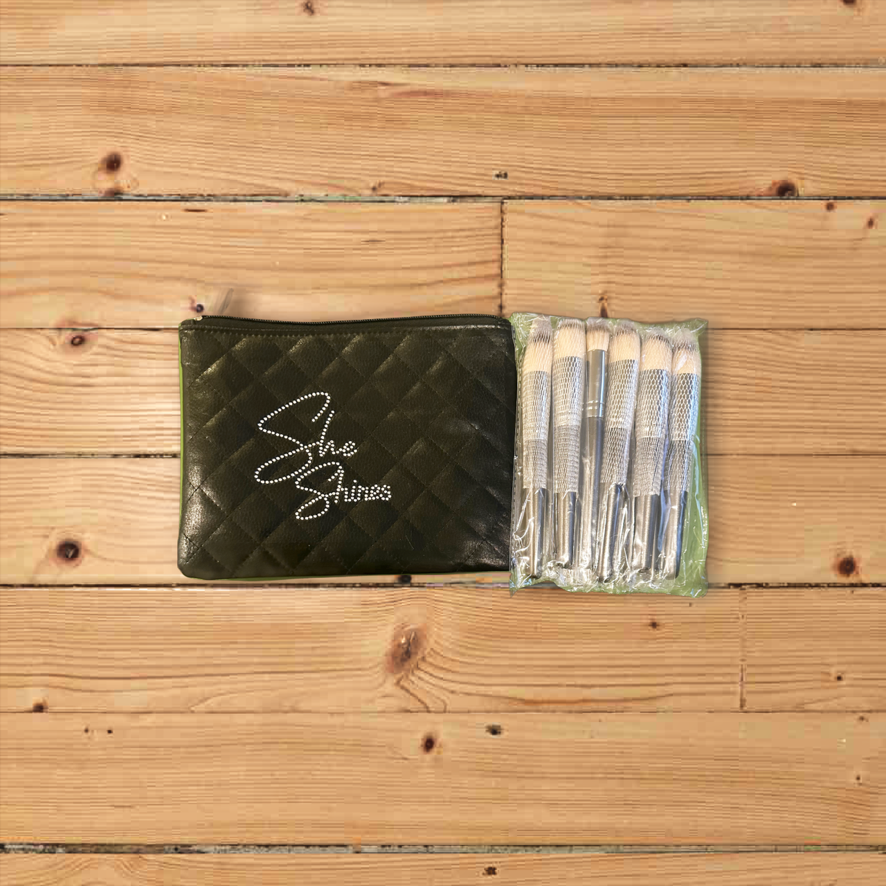 Cosmetic Bag & Brushes